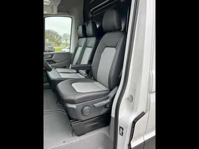 VW Crafter 35 2.0 TDI (2026) - Foto 5