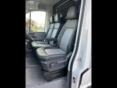 VW Crafter 30 2.0 TDI (2026) - Foto 5