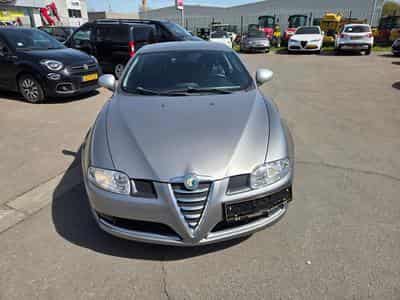 Alfa-Romeo GT 1.9 JTD 150 (2010) - Photo 5