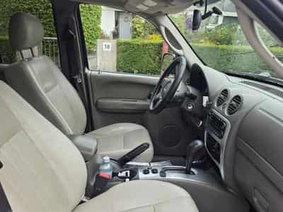 Jeep Cherokee 3.7 Limited (2005) - Photo 9