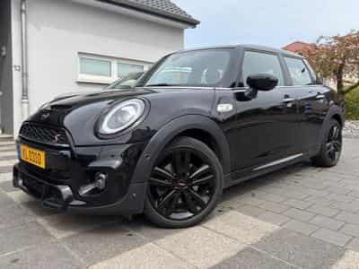 Mini Cooper S (2020) - Photo 1