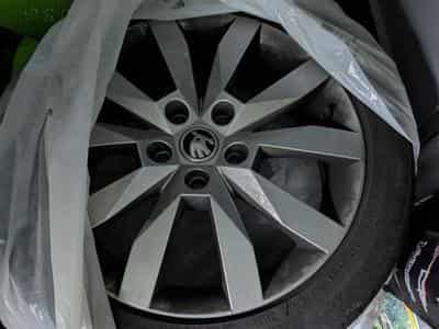 Jantes et pneus – 17 - Photo 1