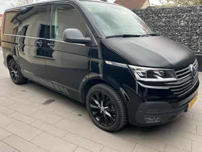 VW Multivan Trendline/150ch TDI DSG7 4Motion (2022) - Photo 1