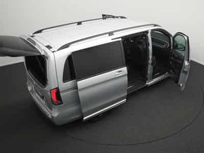 Mercedes V d RWD Avantgarde lang (2024) - Photo 13