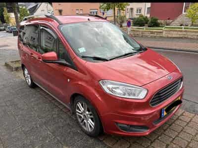 Ford Courier (2015) - Photo 2