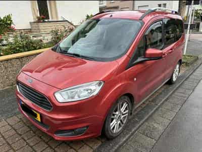 Ford Courier (2015) - Photo 3
