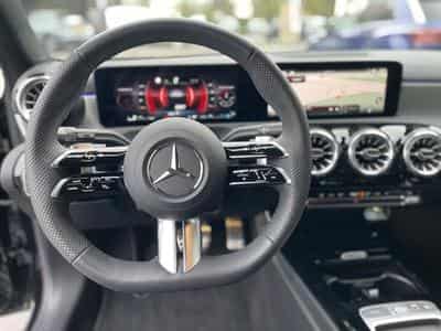 Mercedes A 200 AMG Line 7G-DCT (2025) - Photo 8