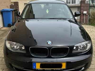 BMW 118 HATCH (2011) - Foto 1