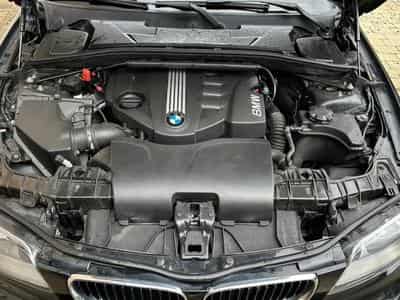 BMW 118 HATCH (2011) - Foto 10