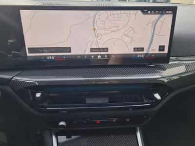 BMW M340d xDrive Touring M Sport Pro (2025) - Photo 10