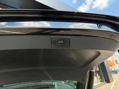 Skoda Octavia RS 2.0L 200CV (2023) - Photo 9