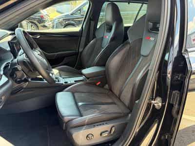 Skoda Octavia RS 2.0L 200CV (2023) - Photo 6