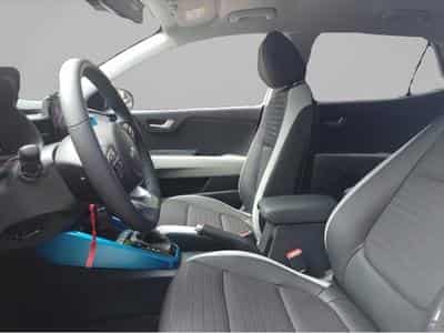 Kia Stonic (2024) - Photo 7