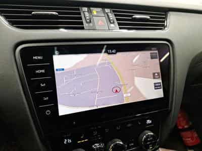 Skoda Octavia 1.6 TDI 115CV DSG7 STYLE (2019) - Photo 7