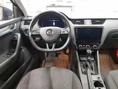 Skoda Octavia 1.6 TDI 115CV DSG7 STYLE (2019) - Photo 5