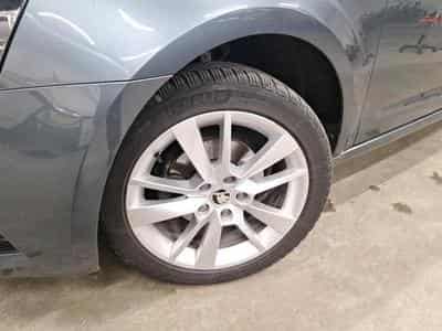 Skoda Octavia 1.6 TDI 115CV DSG7 STYLE (2019) - Photo 3