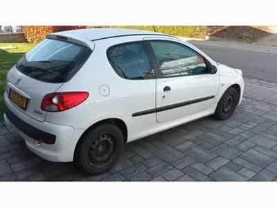 Peugeot 206+ 206+ (2013) - Photo 1