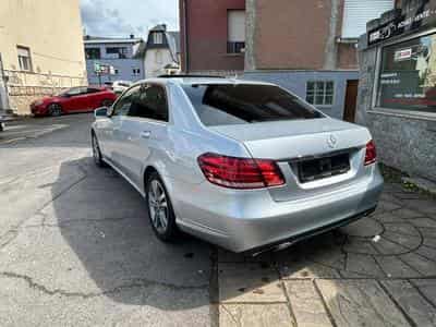 Mercedes Classe E 220 CDI 9G-TRONIC AVANTGARDE (2014) - Photo 5