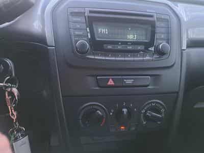 Suzuki Vitara 1.6i 4x2 120CV (2017) - Foto 10