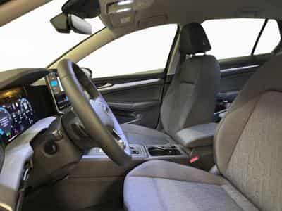 VW Golf LIFE (2026) - Photo 9