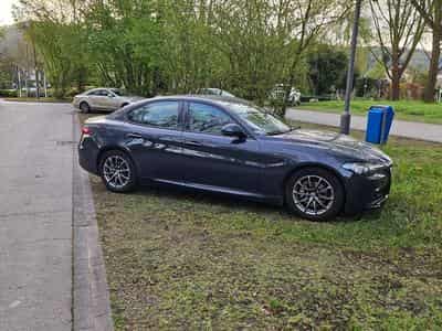 Alfa-Romeo Giulia 200cv (2018) - Foto 9