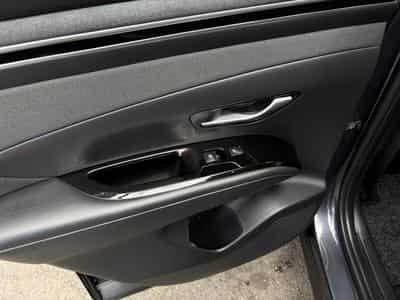 Hyundai Tucson IX35 1.6L 150CV (2022) - Photo 14