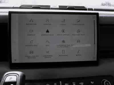 Land-Rover Defender 90 3.0 D250 MHEV L663 (2022) - Photo 13