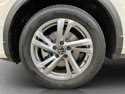 VW T-Roc R-Line+DSG+Pano+RearView (2024) - Photo 8