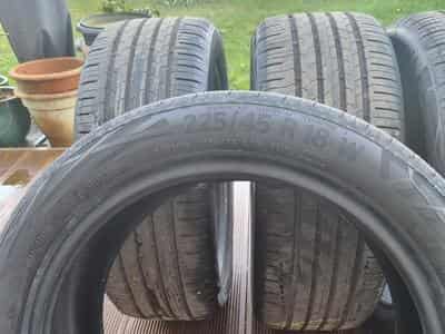 Tires – 18 - Photo 1