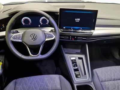 VW Golf LIFE (2026) - Photo 2