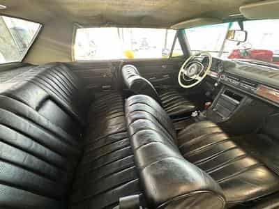 Mercedes 280 CE (1973) - Foto 9