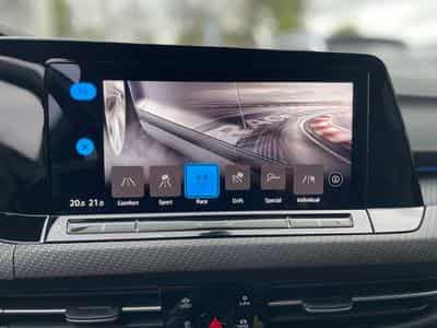 VW Golf 8 R DSG 4Motion Performance (2021) - Foto 12