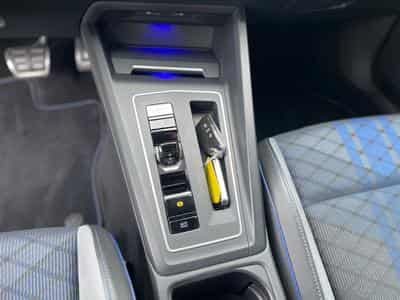 VW Golf 8 R DSG 4Motion Performance (2021) - Foto 10