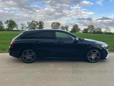 Mercedes CLA 180 Shooting Brake AMG Line - Panoramic (2019) - Foto 1