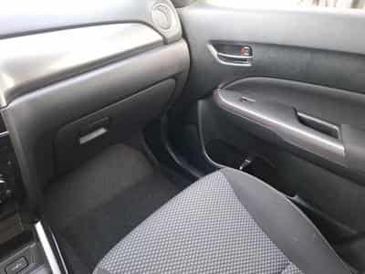 Suzuki Vitara 1.4 GL+ (2024) - Photo 9