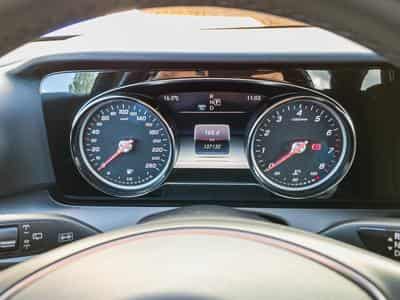 Mercedes E 200 4Matic Modèle T (2017) - Photo 10