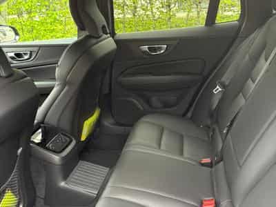 Volvo V60 T6 (2024) - Photo 4