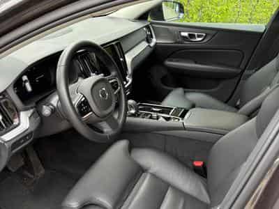 Volvo V60 T6 (2024) - Photo 5