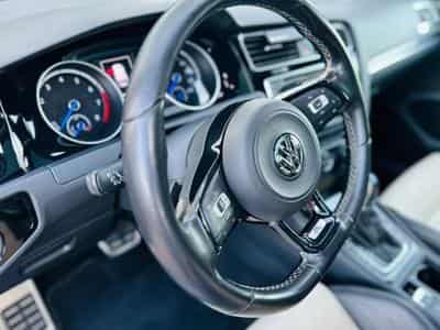 VW Golf 7 R Variant (2016) - Photo 7