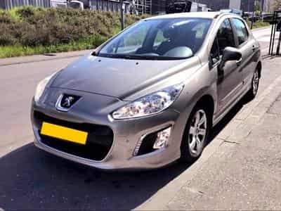 Peugeot 308 1.6 Essence (2013) - Photo 1