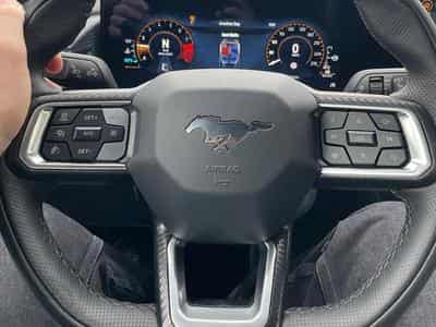 Ford Mustang Fastback 5.0 V8 GT (2025) - Photo 5