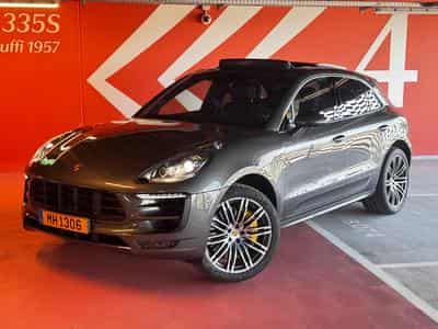 Porsche Macan Turbo (2017) - Photo 1