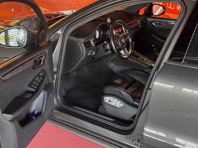 Porsche Macan Turbo (2017) - Photo 6