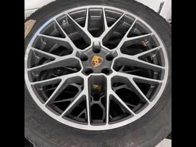 Porsche Macan Turbo (2017) - Photo 14