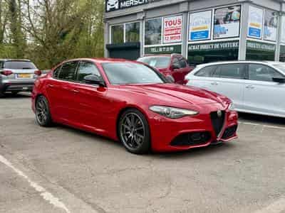 Alfa-Romeo Giulia 2.0 Turbo 280 AT Q4 Veloce (2020) - Photo 1