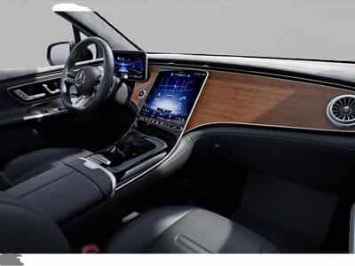 Mercedes EQ (2023) - Photo 4