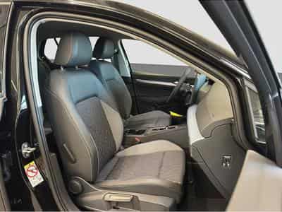 VW Golf (2026) - Photo 11