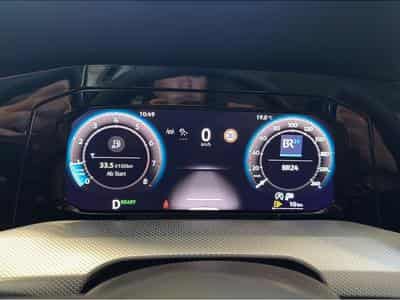 VW Golf (2026) - Photo 12