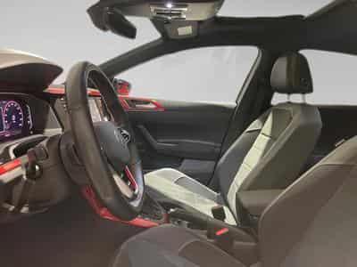 VW Polo 2.0 POLO  GTI 207 PS (2023) - Foto 4