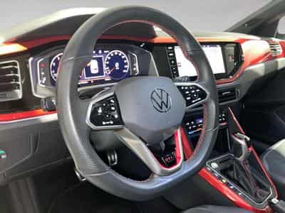 VW Polo 2.0 POLO  GTI 207 PS (2023) - Foto 8